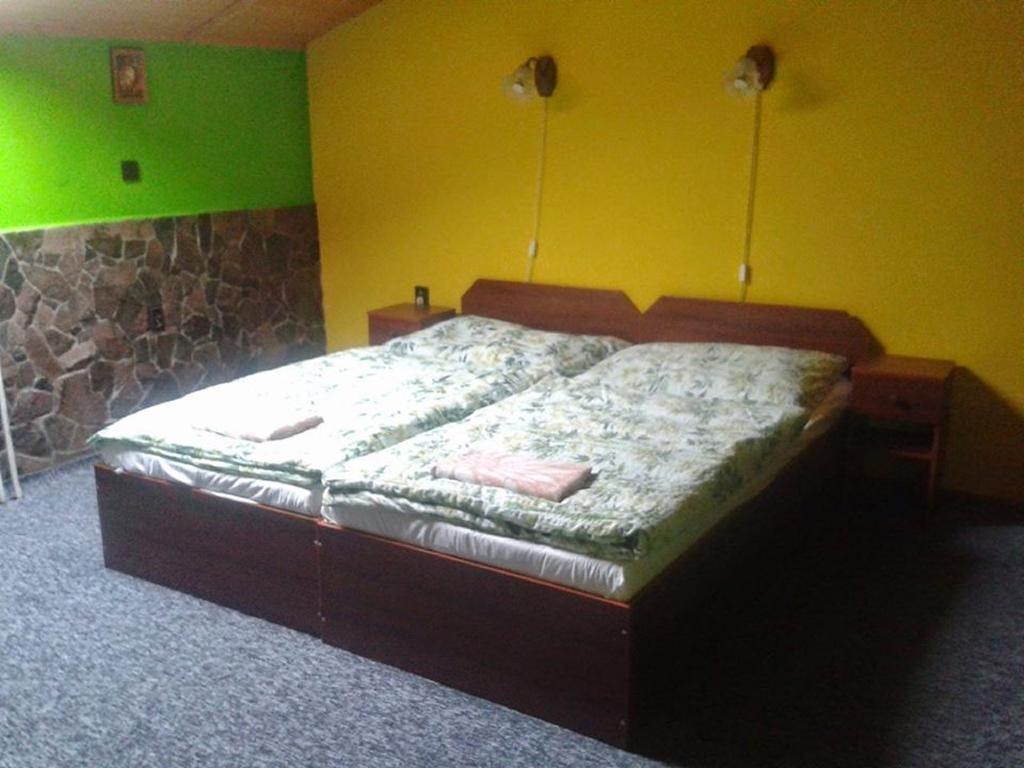 Penzion Relax Prievidza Extérieur photo