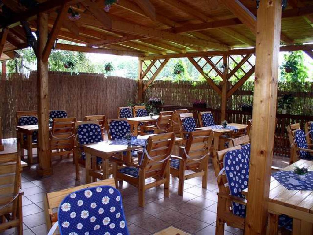 Penzion Relax Prievidza Extérieur photo