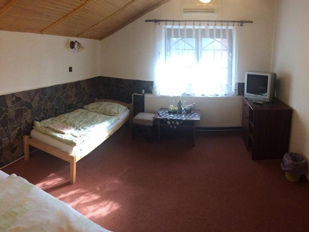 Penzion Relax Prievidza Extérieur photo