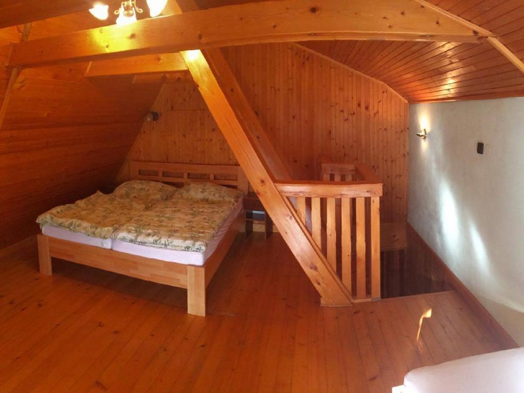 Penzion Relax Prievidza Extérieur photo